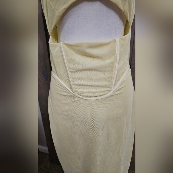 House Of CB MISTRESS ROCKS Heartfelt Lemon One Shoulder Corset MidiDress. LG - Picture 11 of 16